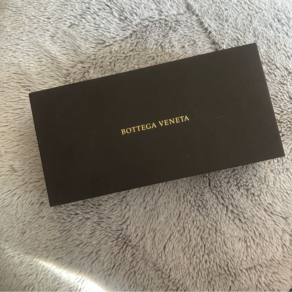 Empty Bottega Veneta glasses box